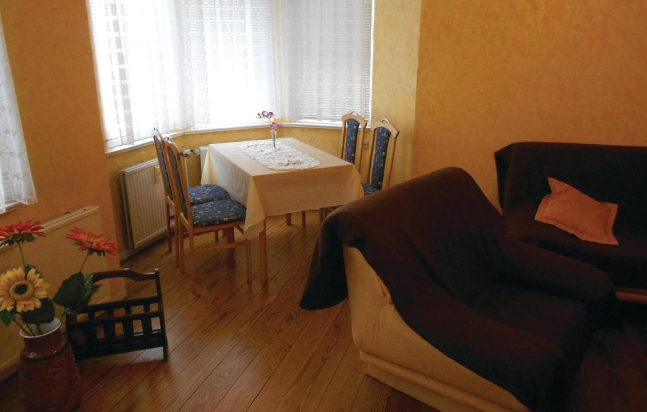 Lovely Apartment In Waren-Mueritz With Kitchen Dış mekan fotoğraf